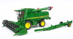 Kombajn zbożowy John Deere T670i 1:16 BRUDER