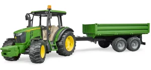 Traktor John Deere 5115M z przyczepą wywrotką