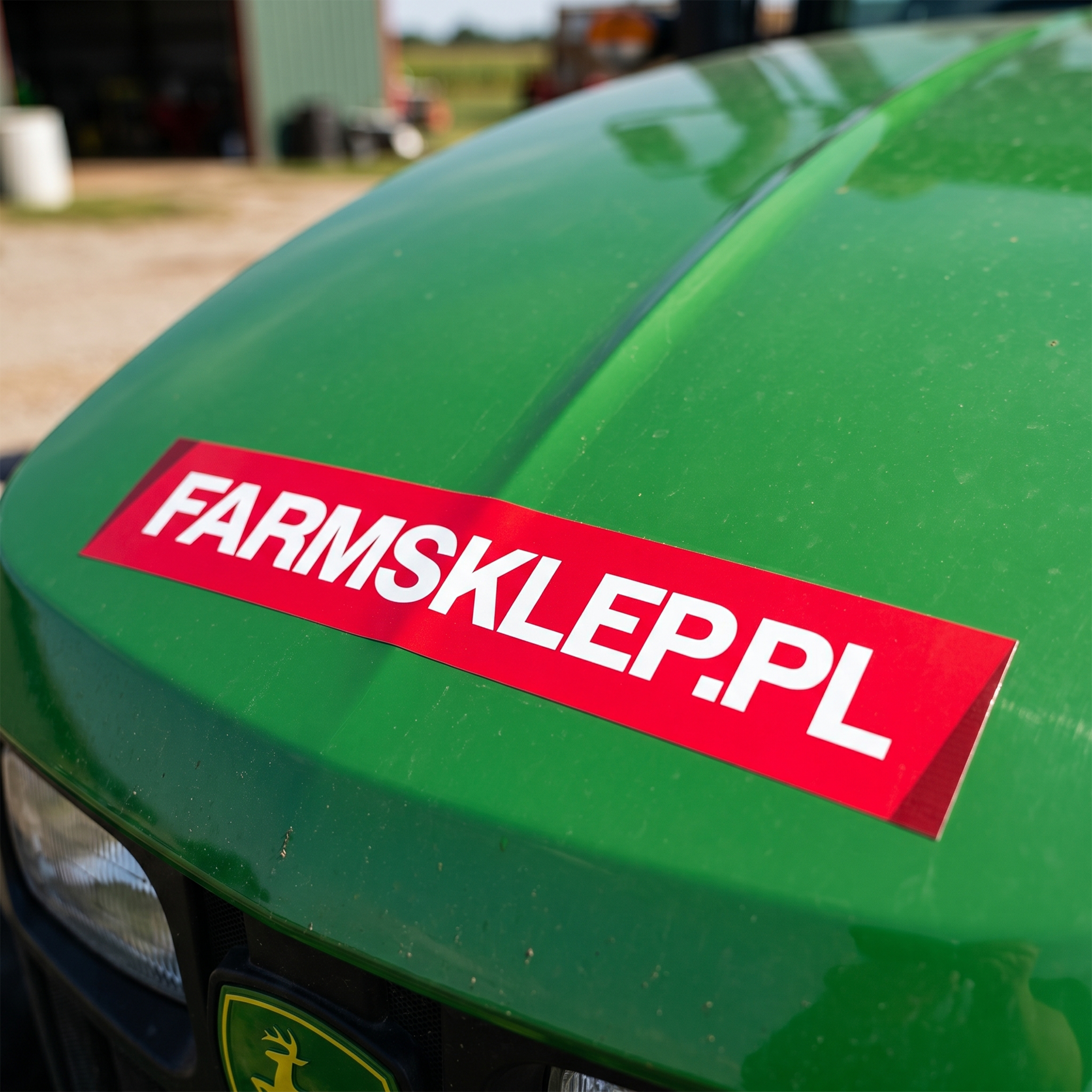 Agro naklejki – rodzaje, przepisy i montaż na maszynach rolniczych